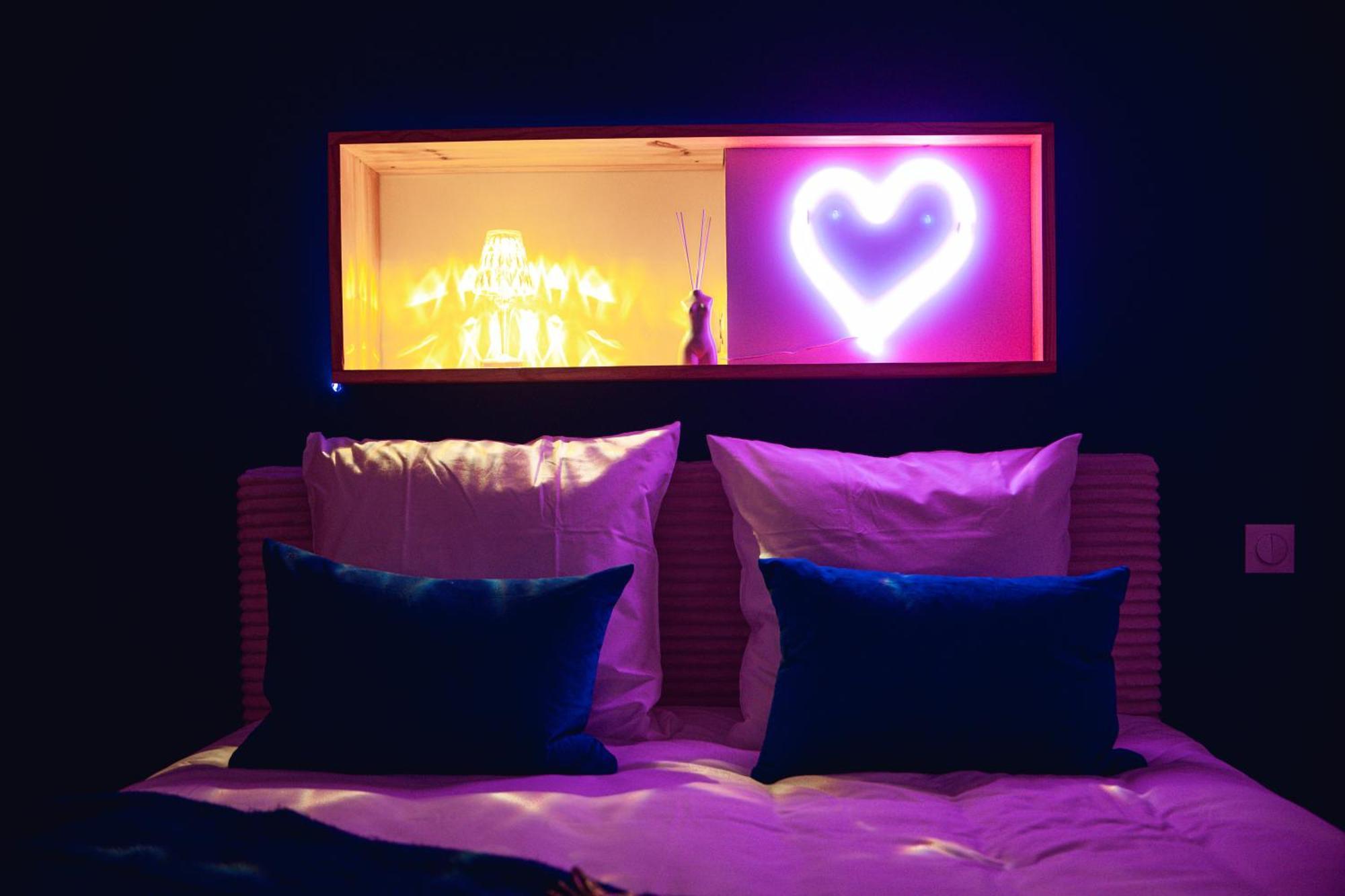 French Klss - Love Room By Prim0 C0Nciergerie 클레르몽페랑 외부 사진